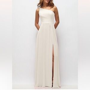 Dessy Lovely Ivory Chiffon Dress